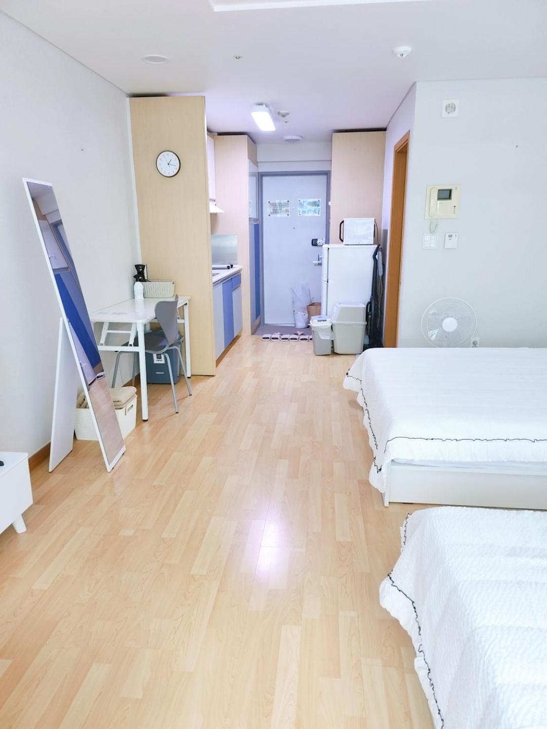 Hongdae Cleanhouse Hotel Seoul Exterior photo